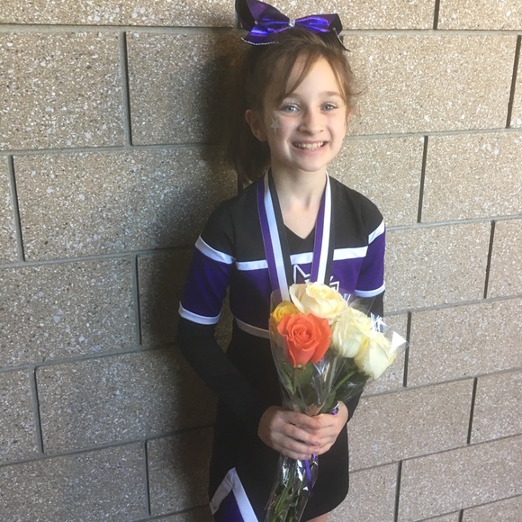 Meet your Posher, Lisa - Picture 2 of 3